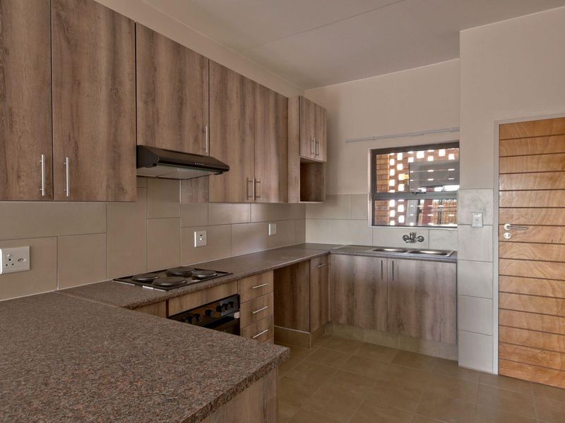 Perfect 3Bedroom lockup and go! - Photo 2