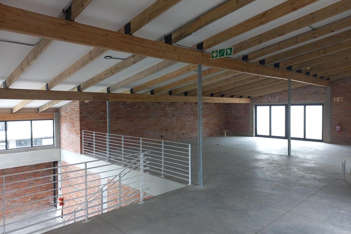 Upmarket First Floor Offices | Main Road Exposure | Walmer - Photo 3