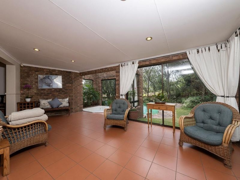 A Home with Heart, Space & Endless Potential in the Prestigious Morningside Manor - Photo 8