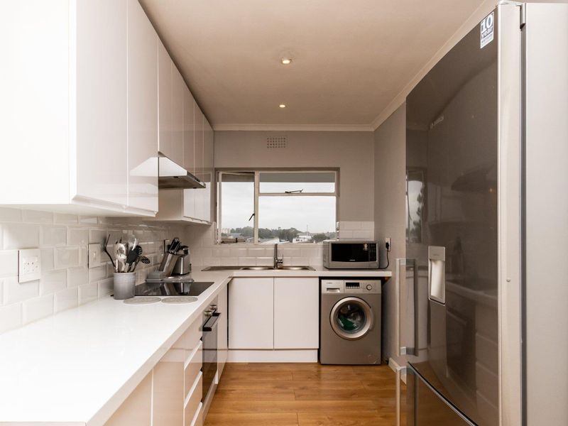 Spacious 2 bedroomed apartment in Kenilworth - Photo 6