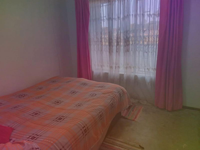 A 3-Bedroom Simplex Townhouse with A Private Garden - Photo 5