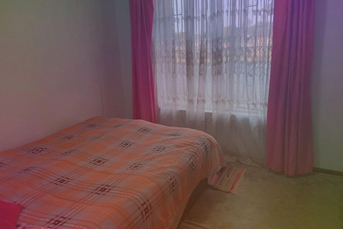 A 3-Bedroom Simplex Townhouse with A Private Garden - Photo 5