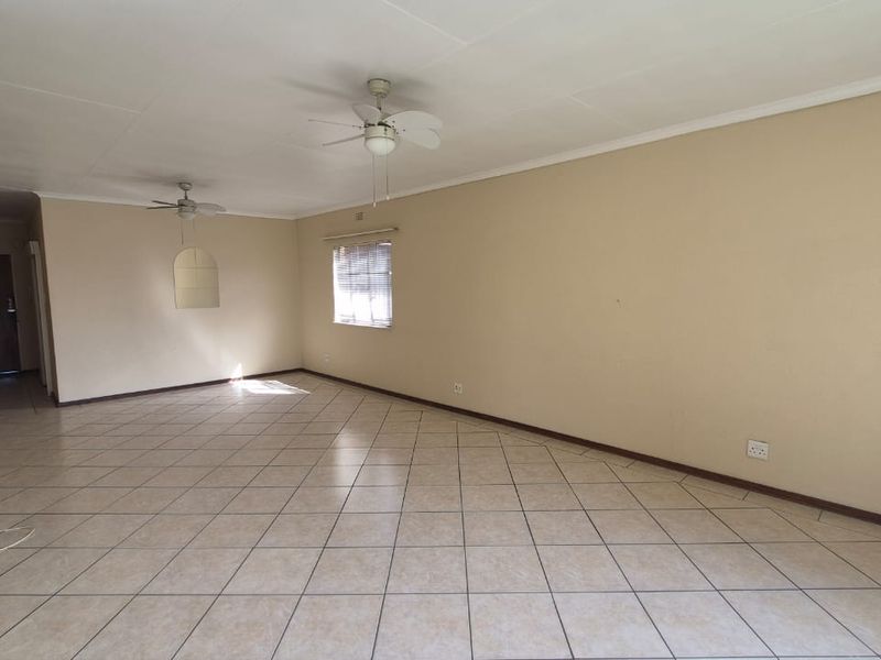 Welcome Home to Sharona Complex, Edleen - Photo 2