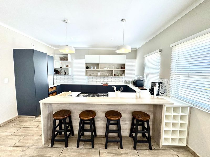 3 Bedroom House for sale in Elisenheim - Photo 10