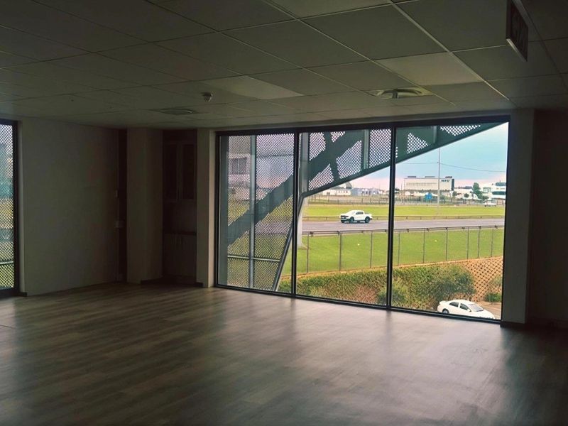 Executive-Grade Logistics Facility to Let | 22,095 sqm | Prime R21 Logistics Corridor | Eastport Logistics Park An exceptional, world-class logistics hub - Photo 10