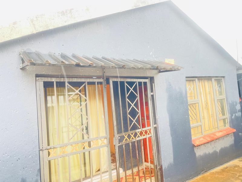 2 Bedroom Home with 4 outside Rooms - Photo 7