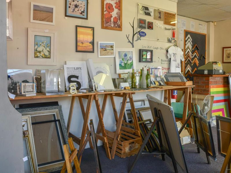 Well, established business for sale in Port Alfred. - Photo 3