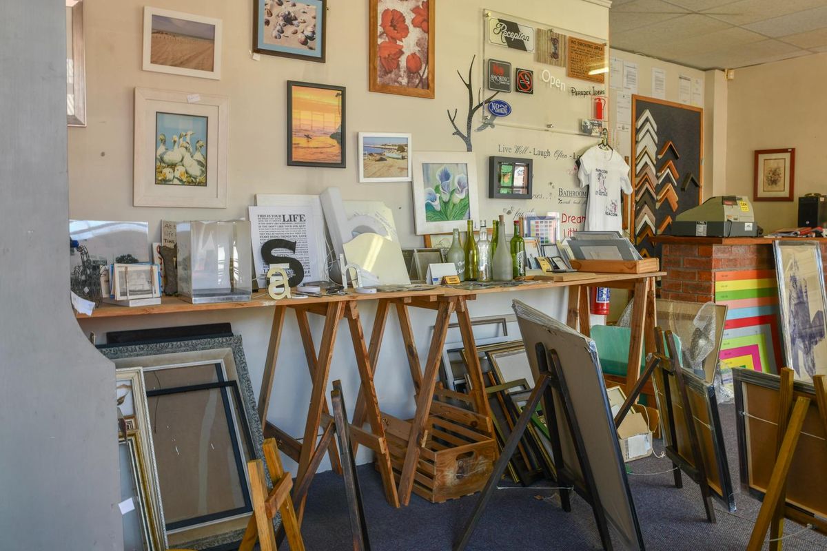 Well, established business for sale in Port Alfred. - Photo 3