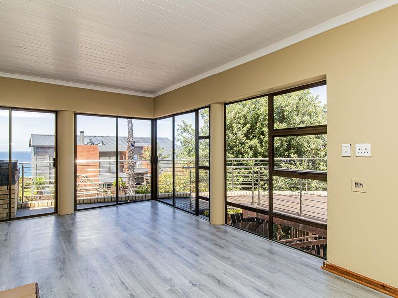 CHARMING APPEAL ENDLESS POSSIBILITIES - PRICED TO SELL FAST! - Photo 3