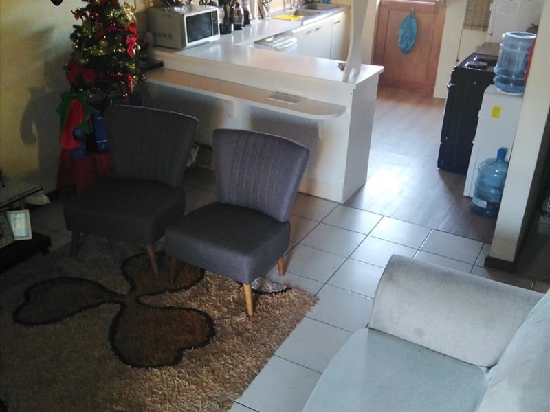 2 Bedroom Townhouse in Newton Park - Photo 8
