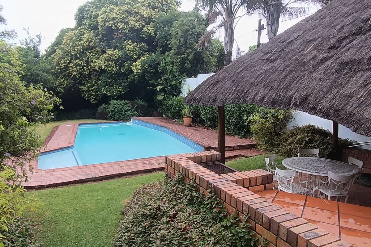 Stunning 3-bedroom house in Observatory for sale - Photo 3