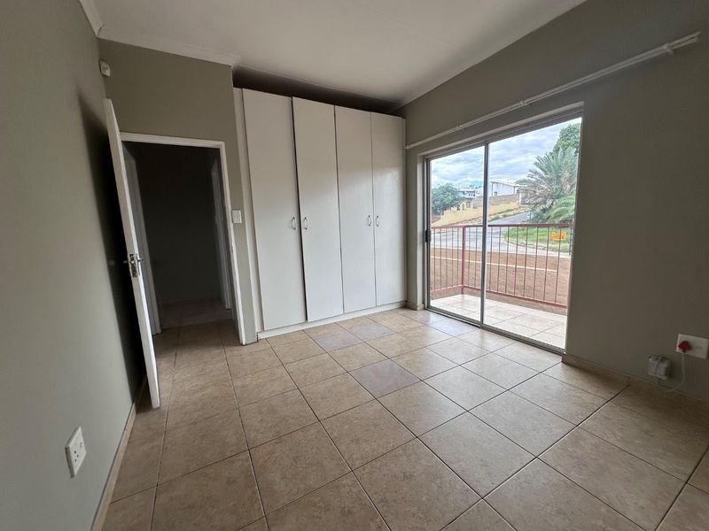 Townhouse For Sale Khomasdal Peneyambeko - Photo 8