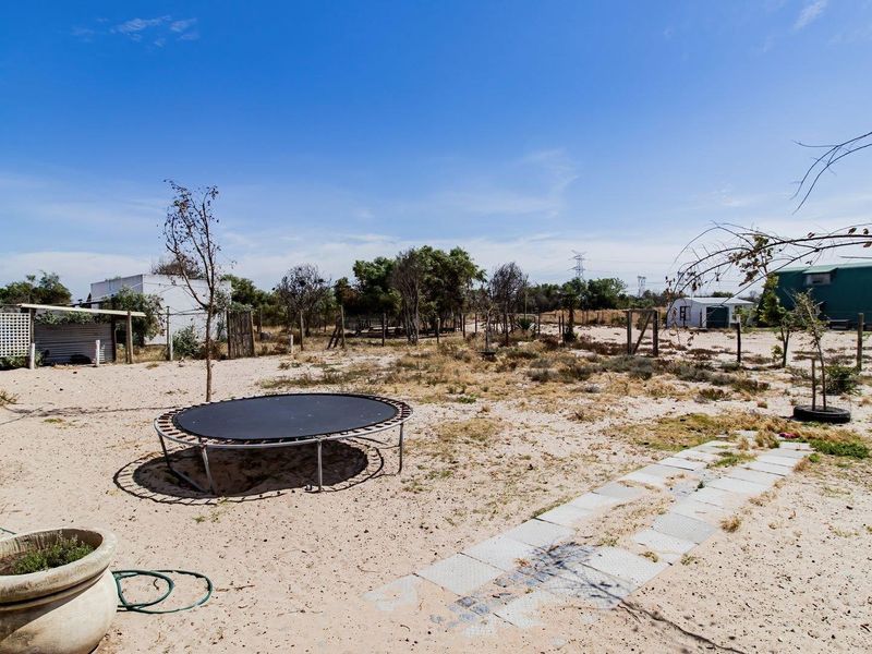 Farm for Sale with Houses and Cottages (incl. an Office Block), 21.87ha - Photo 5
