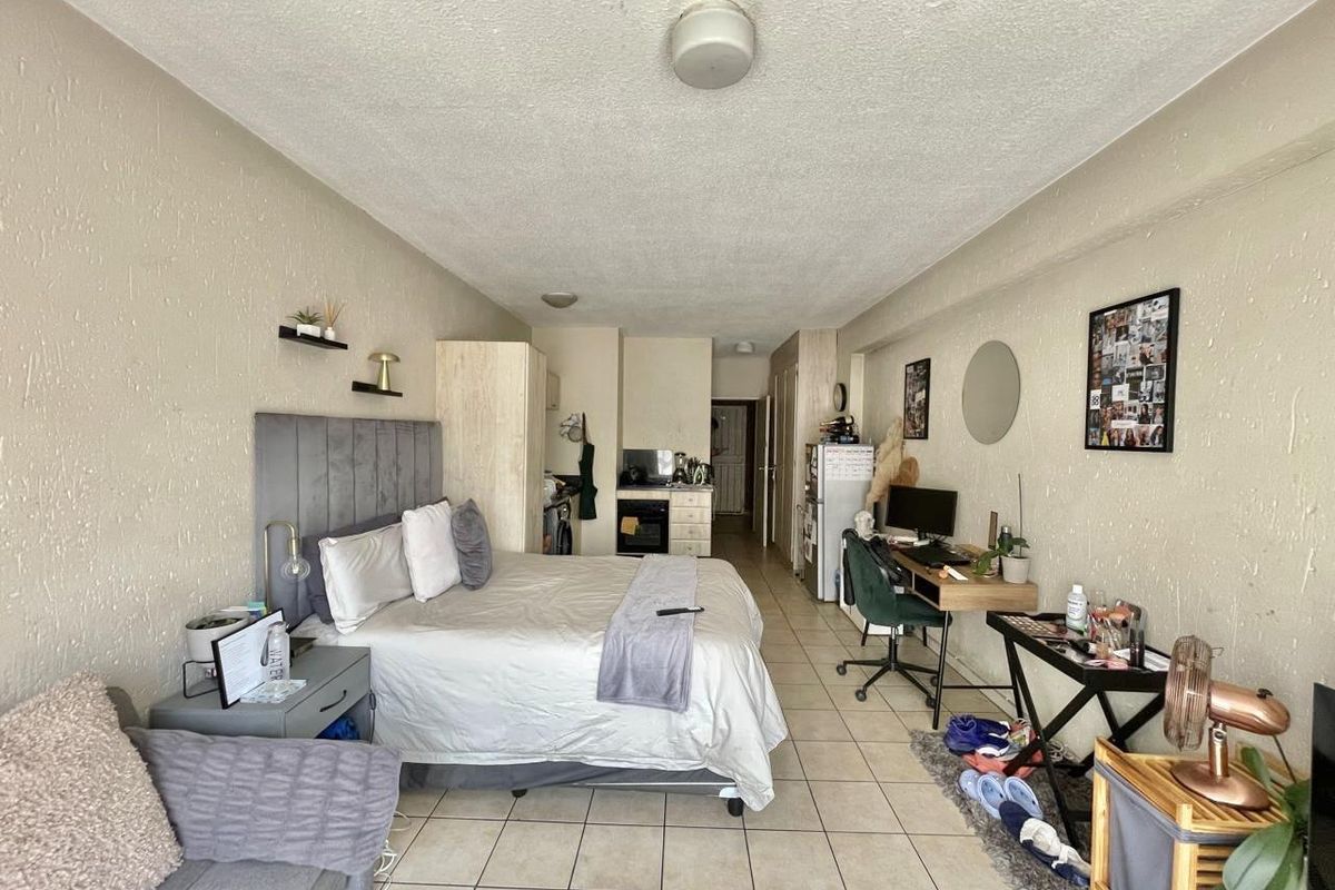 Investment Opportunity in Hillcrest - Photo 3