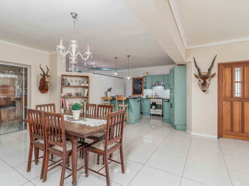 Spacious Family Home for Sale in Colchester - Photo 5