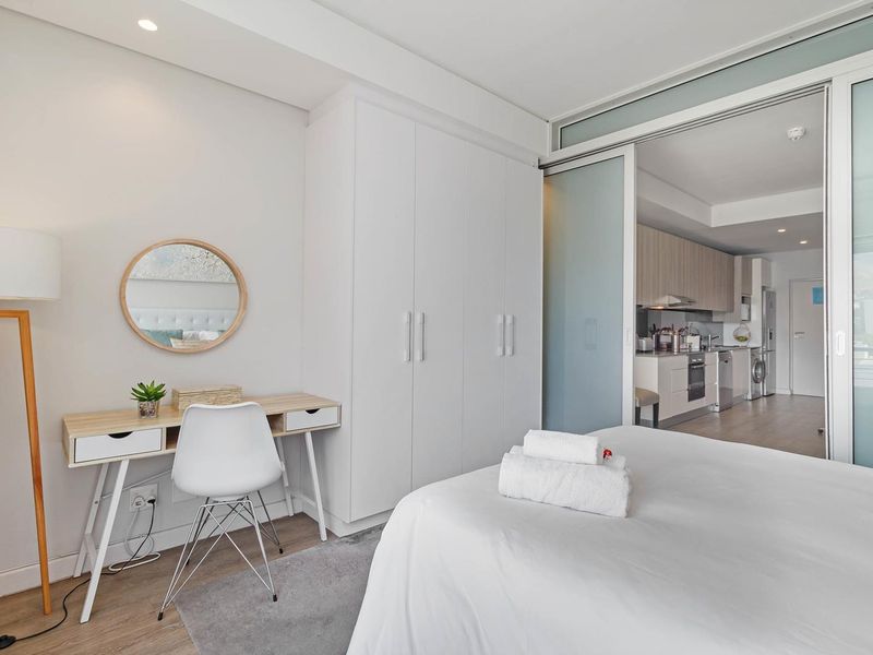 Ready for Airbnb - Apartment in Cape Town's City Centre - Photo 4