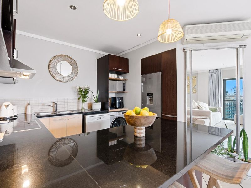 Furnished Spacious 1 Bed with Balcony & Views Available 3 May - Photo 6