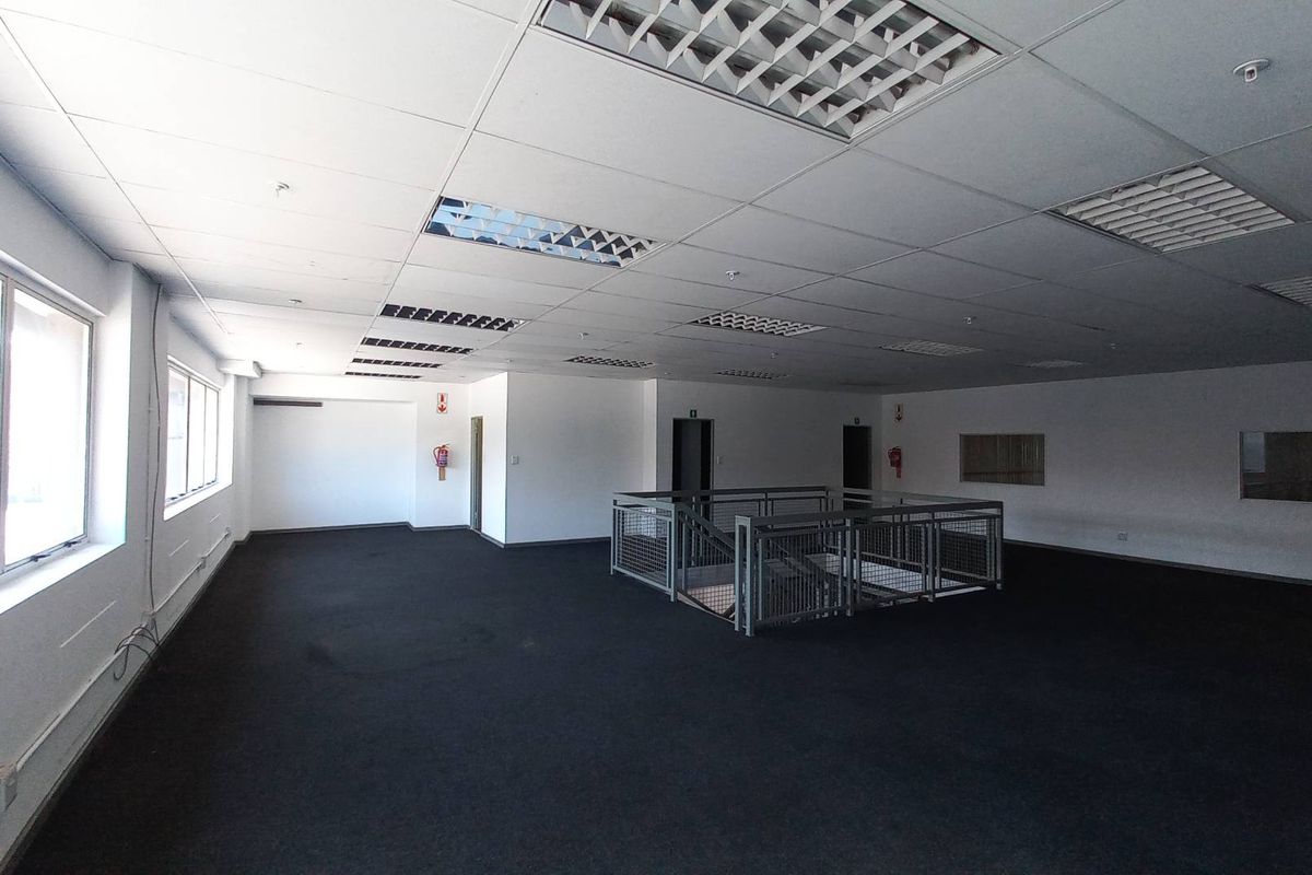 1,008m2 Secure Industrial Space Available in Isando's Premier Business Park - Photo 5