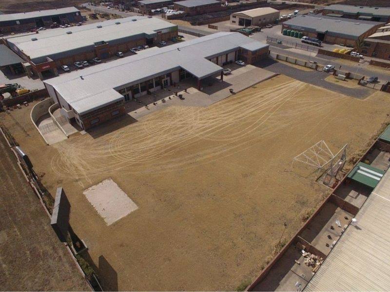 Prime Industrial Property for Sale in SAE Business Park - Photo 1
