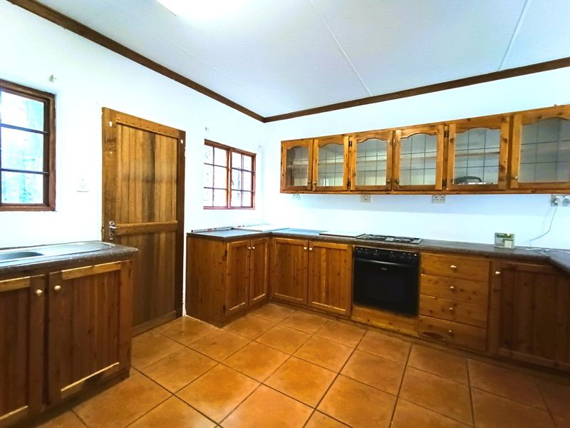 Hidden Duet with a Townhouse Feel — No Levies - Photo 3