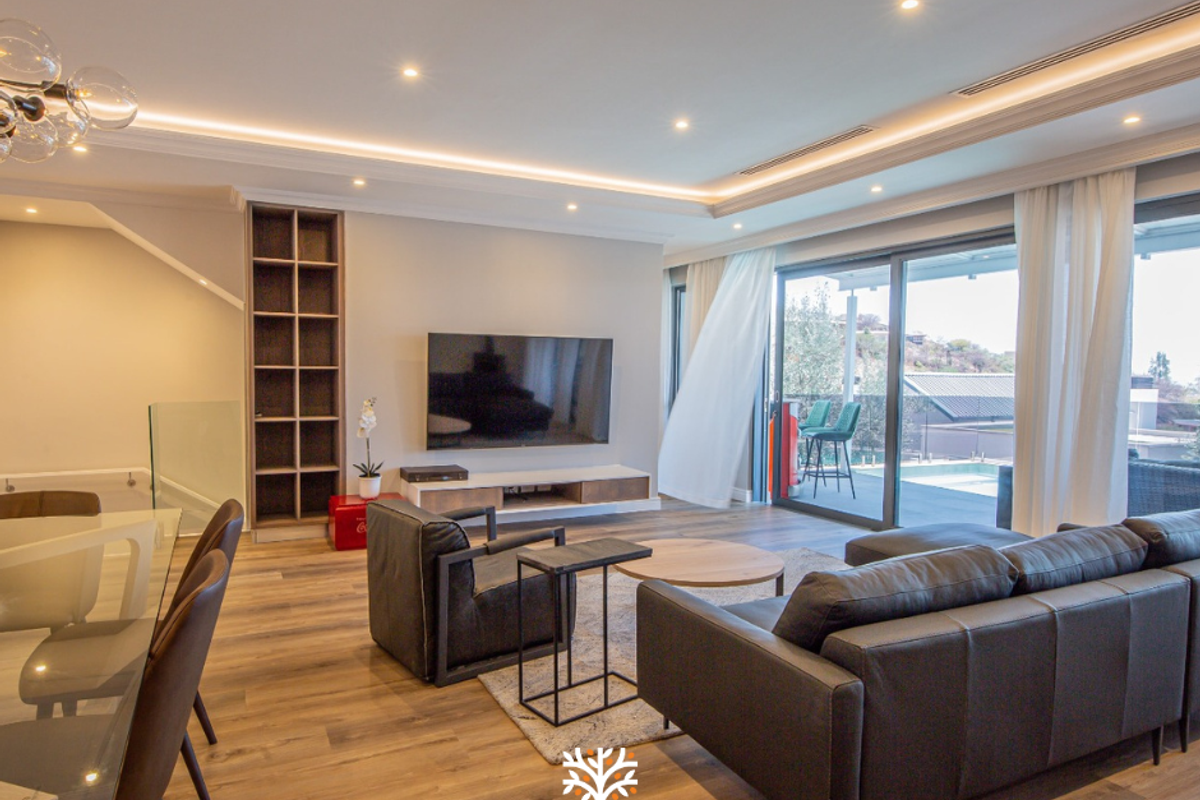 Luxury Villa Living at Am Weinberg | N$110 000 Per Month - Photo 5