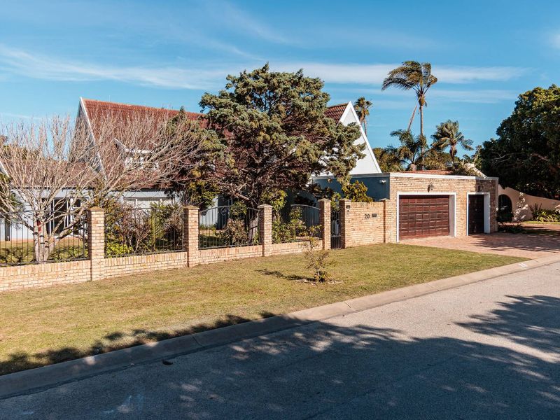 To Rent | Summerstrand: 4 Bedroom & 1 Bedroom Flatlet to Rent - Photo 1