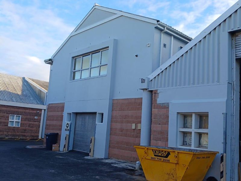 Well-Located Industrial Unit To Let in Royal Cape Park, Ottery - Photo 3