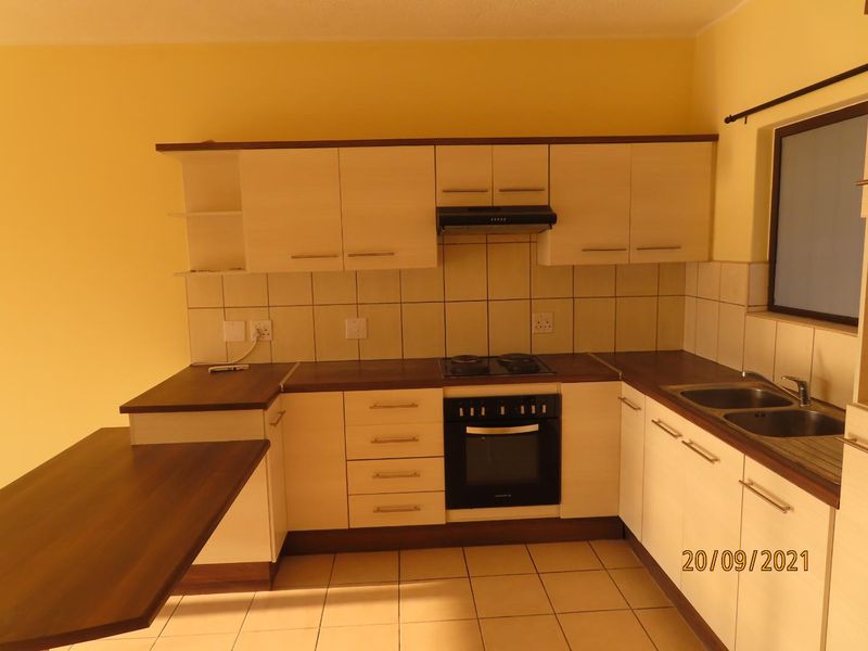 Apartment with balcony in walking distance to city centre - Photo 3