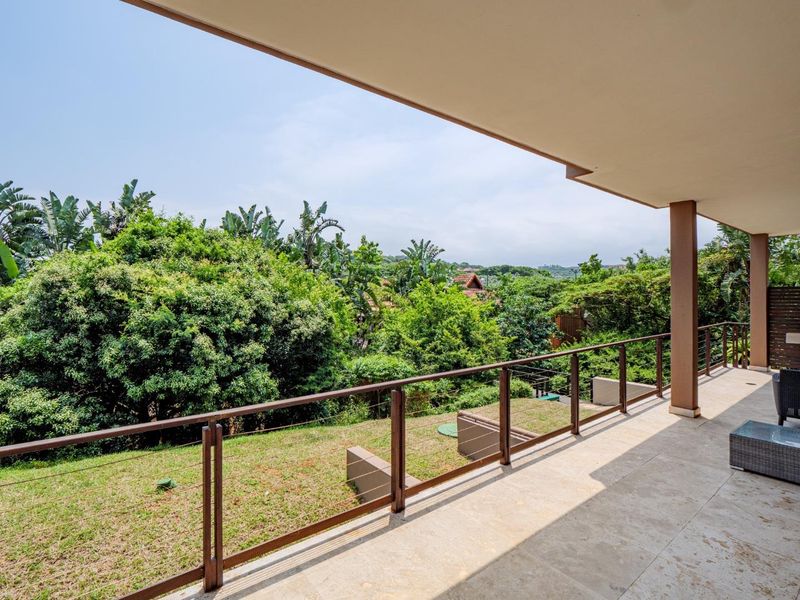 3 Bedroom Ground Floor Apartment - Photo 3