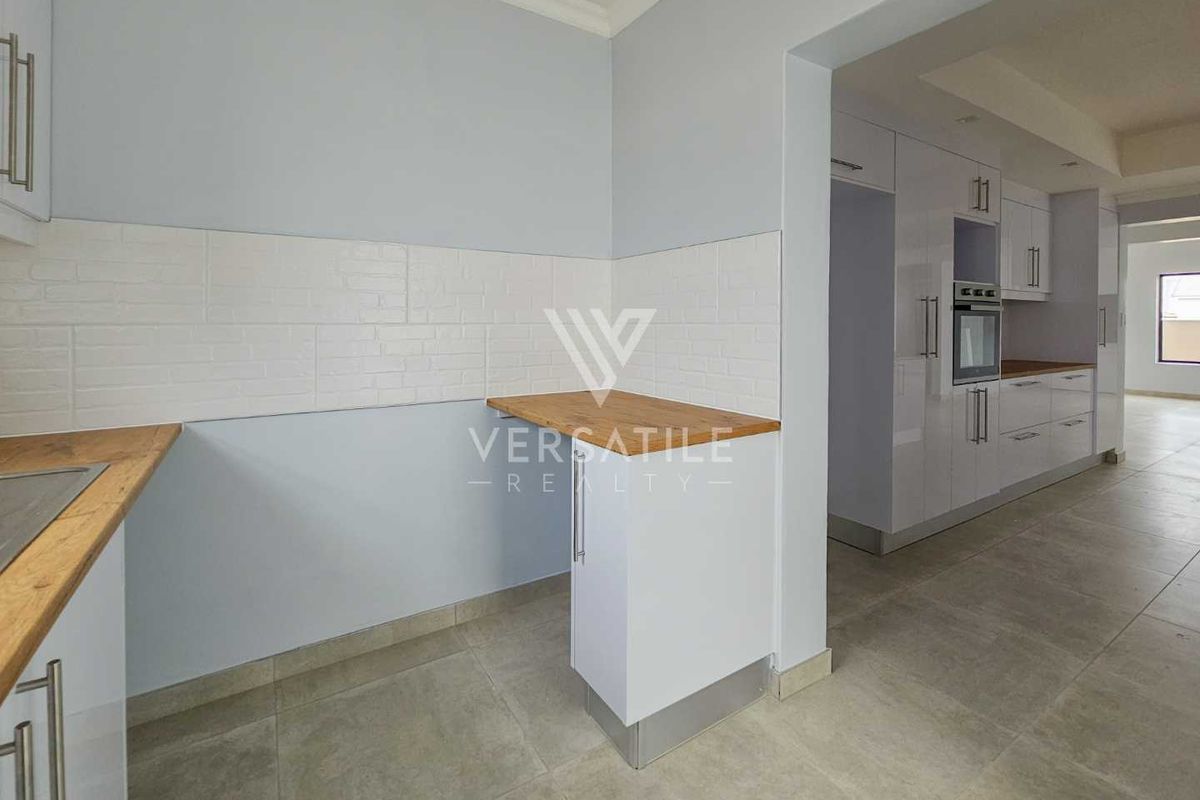 Brand New Modern Home in Mile 4, Swakopmund - Photo 5