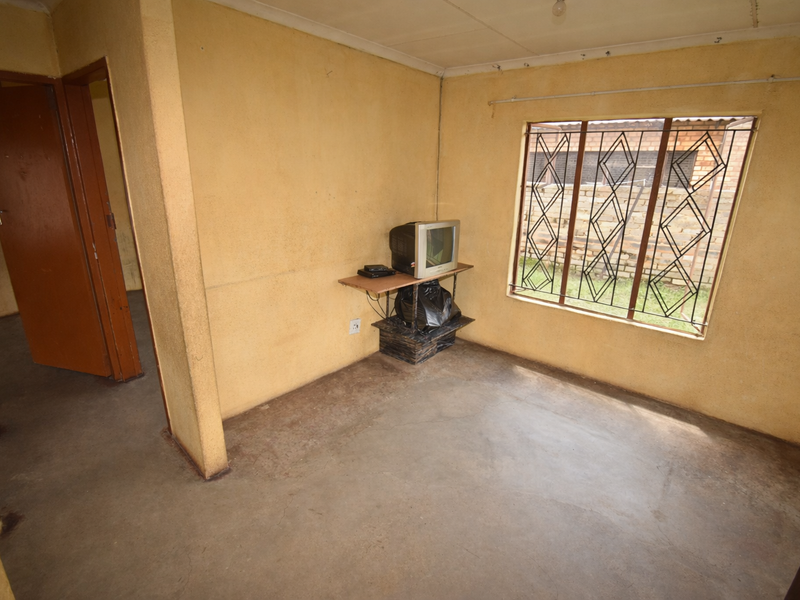 Bring Your TLC - Photo 5