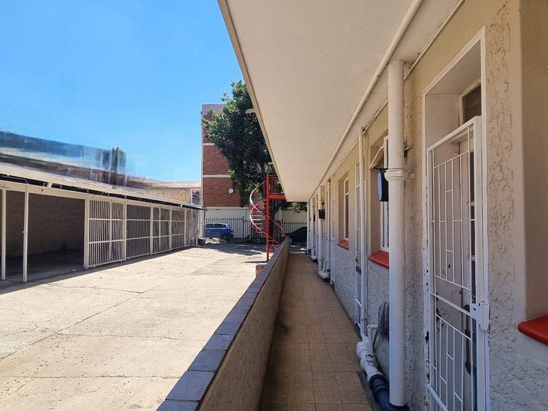 BLOCK OF FLATS - VERY GOOD LOCATION EXCLUSIVE SOLE MANDATE - Photo 7