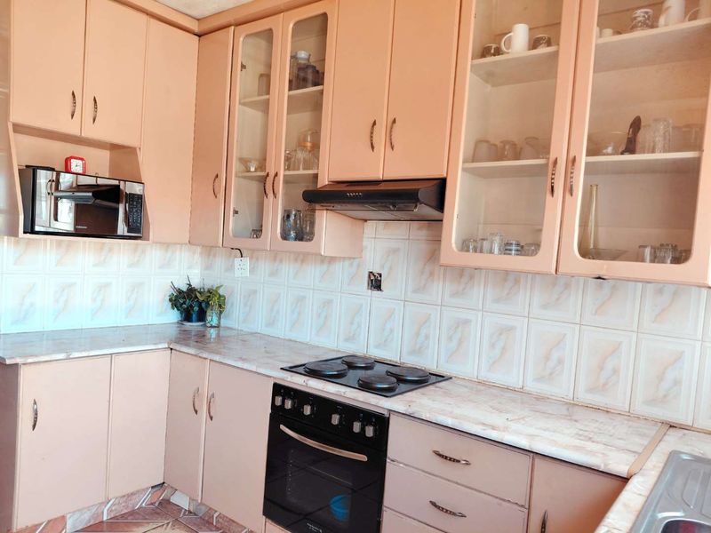 House in a double stand - Photo 4