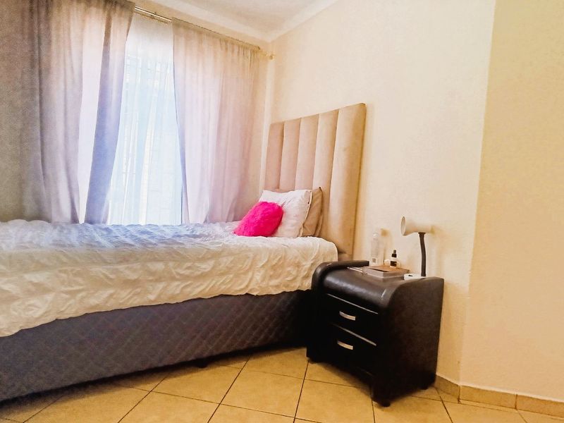 2 Bedroom Apartment -  Ready to Move in. - Photo 9