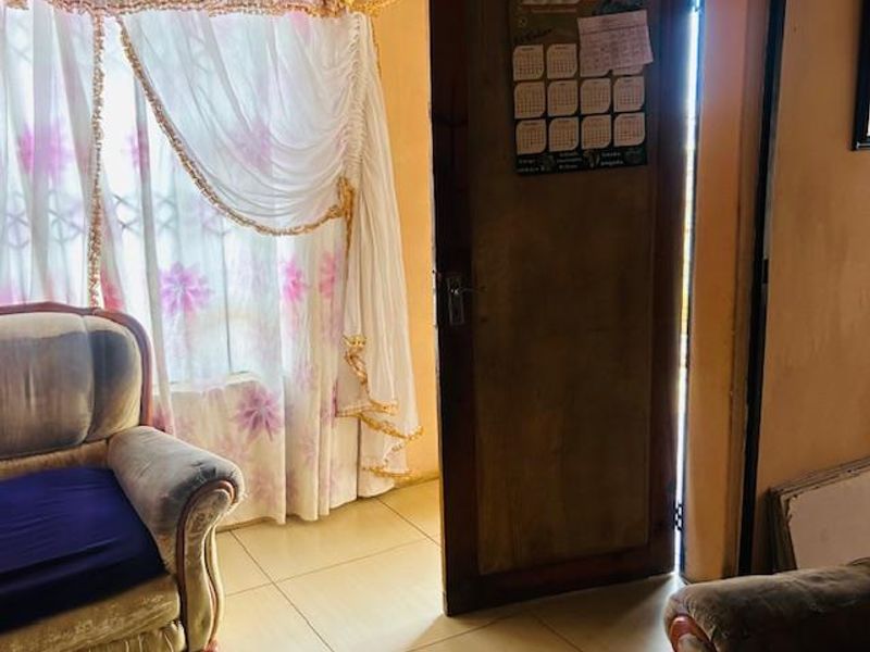 3 Bedroom house with 3 big outside Rooms - Photo 7