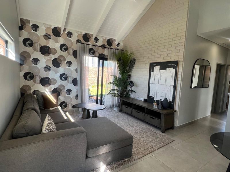 3 Bedroom Townhouse in Baltimore Lifestyle Estate - Photo 3