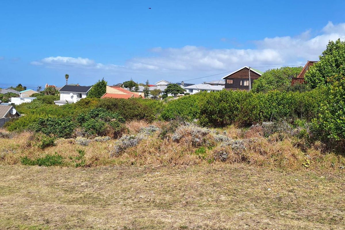 1080m2 Vacant Land for Sale in Dana Bay - Photo 3