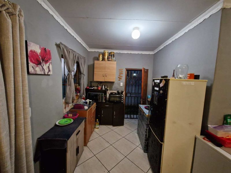 2 Bedroom house  for rent in Kilner Park. - Photo 7