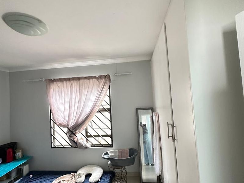 3 bedroom House for Sale - Photo 3