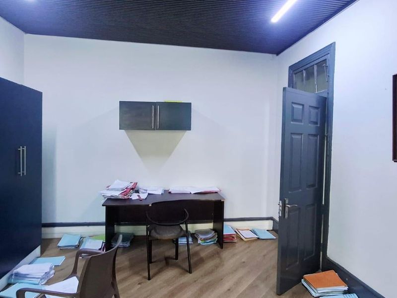 House With Business Configuration!! - Photo 2