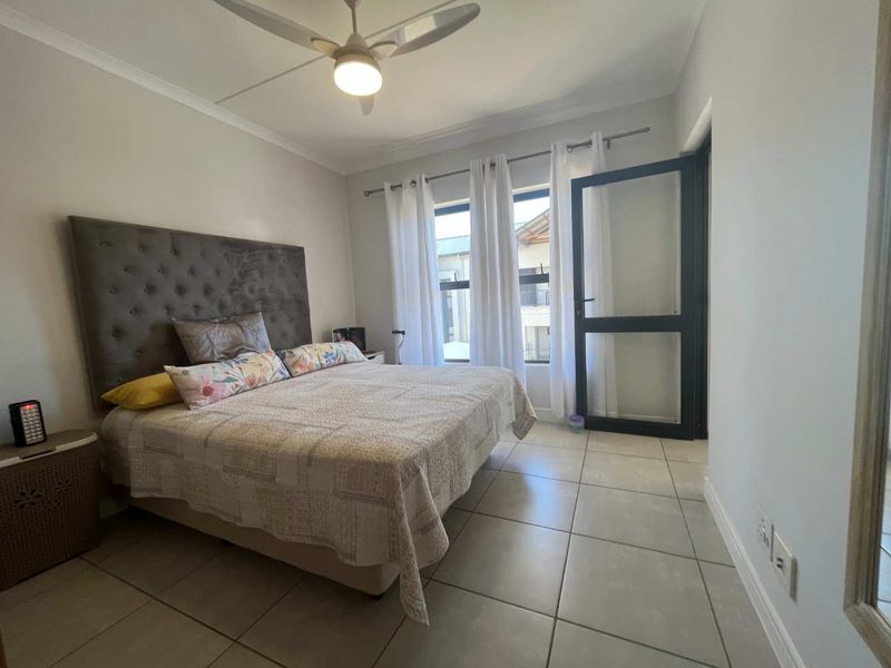 Situated in the highly sought-after Ballito Hills, this modern 3-bedroom apartment - Photo 10