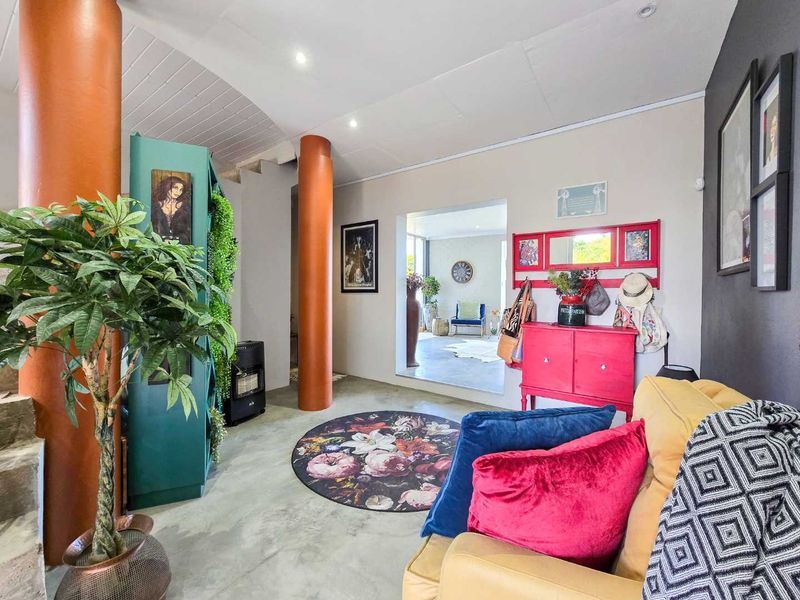 Stunning home with river view for sale in Stilbaai-Wes. - Photo 3