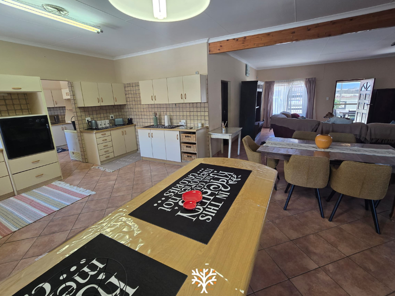 Home For Sale | Henties Bay | N$2 500 000 - Photo 8