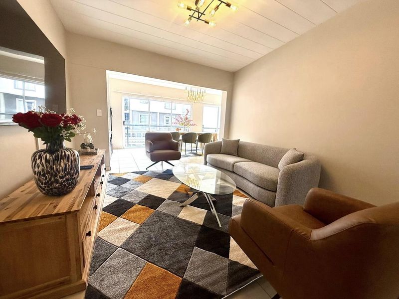 Fully Furnished 2 Bedroom Townhouse To Let in Kleine Kuppe - Photo 7