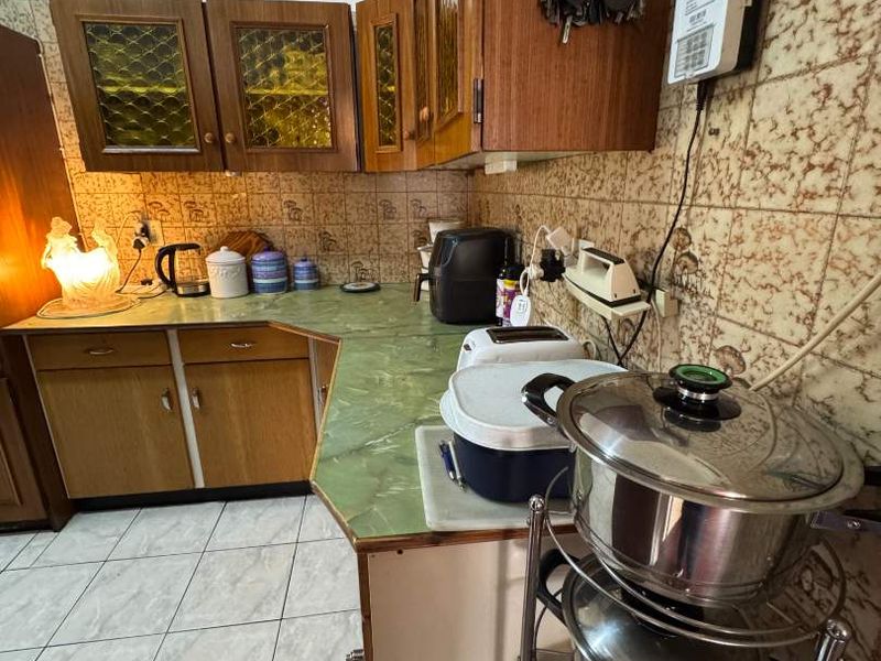 Large Family Home for sale - Photo 10