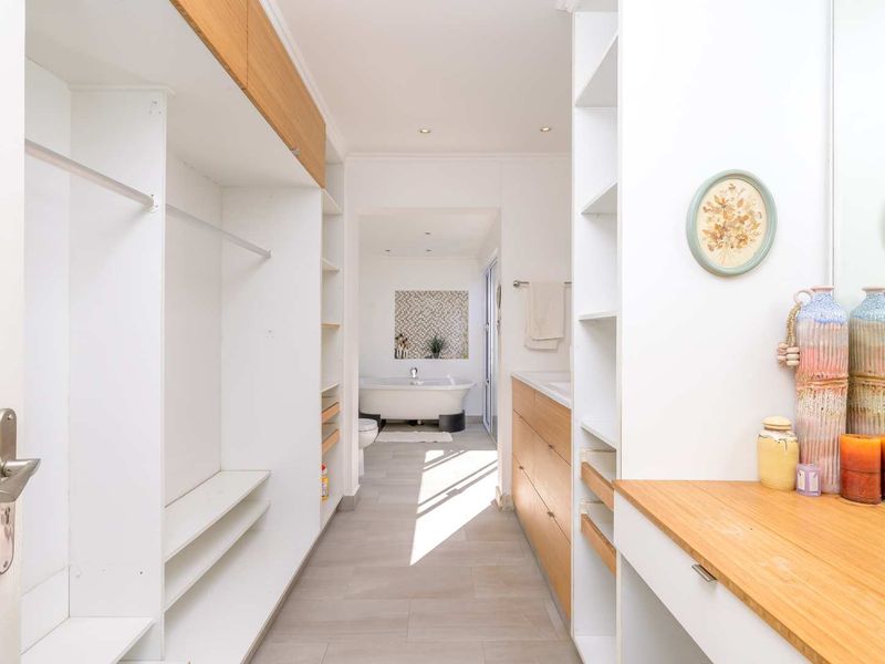 Prime Location: Immaculate 3-Bedroom Simplex for sale in Umhlanga Manors - Photo 7