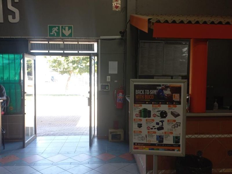 Versatile Commercial Space for Rent in Empangeni Central - Photo 6