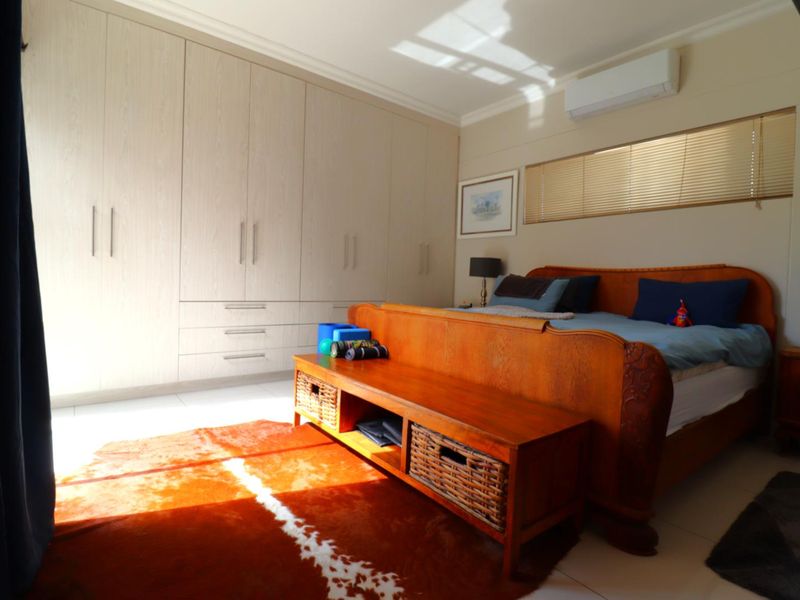 3 Bedroom Ocean View Family Home with Generator, Aircons, Fireplace, Laminated Floors & Excellent Security for sale in Swakopmund Namibia - Photo 6