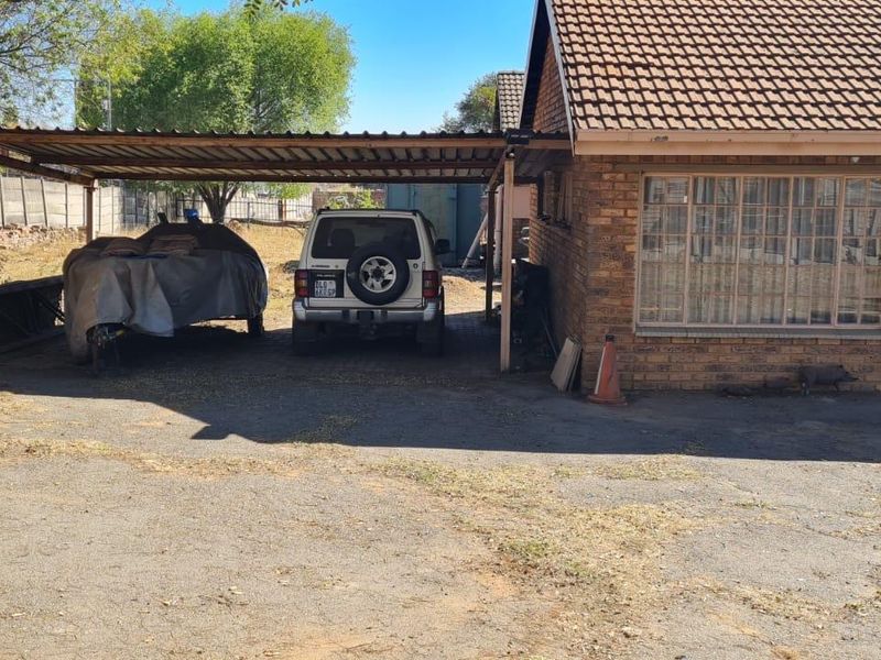 PRICED TO SELL – 2.02HA PROPERTY WITH HOUSE | MASSIVE DEVELOPMENT POTENTIAL - Photo 6