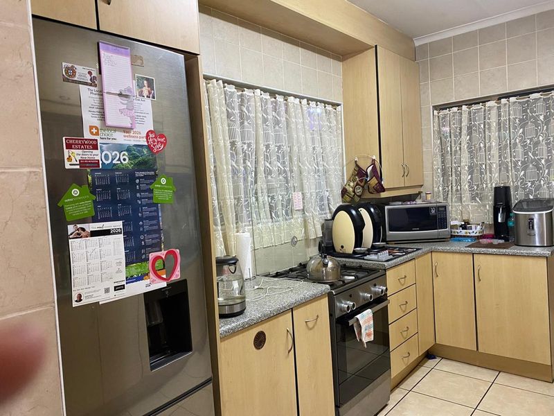 Pet Friendly Simplex for Sale - Photo 4